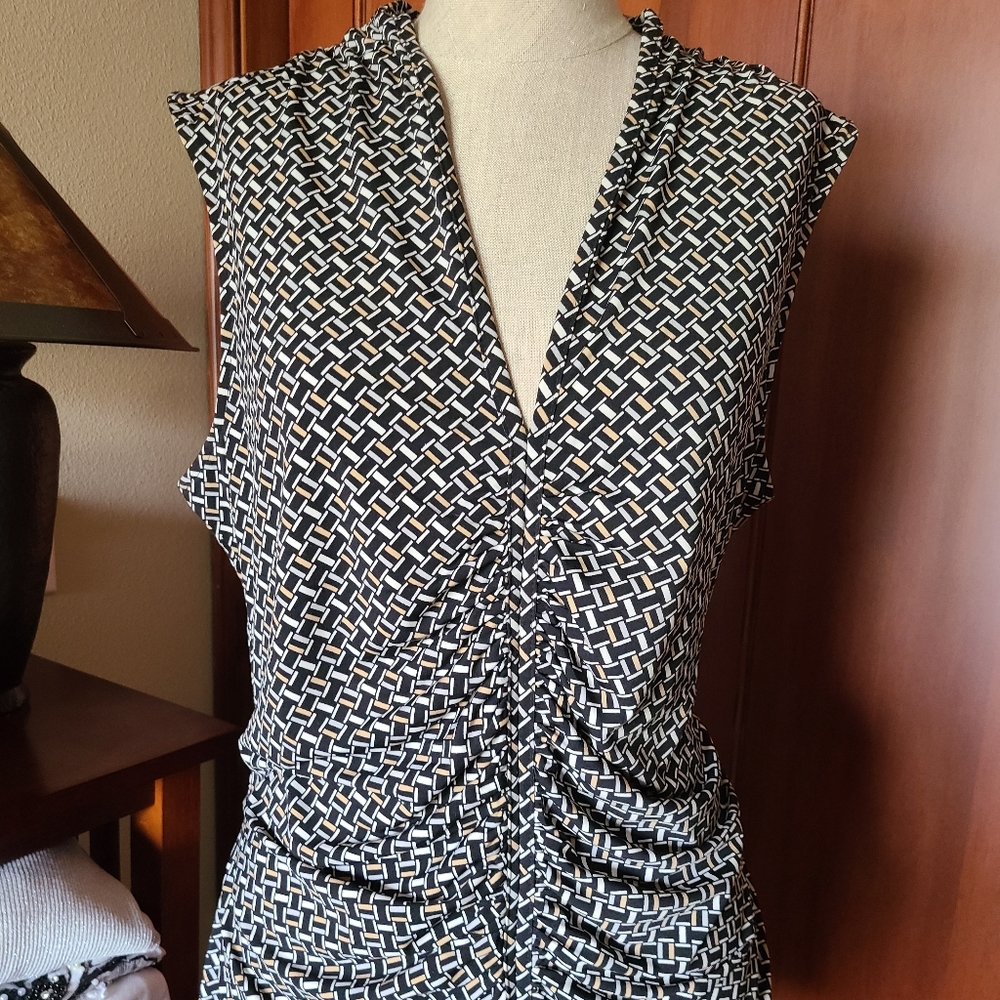 WHBM dressy top! V-neck, black & tan geometric print! Size XL.